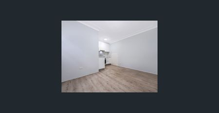 Renovated 1 Bedroom Unit! - Photo 4