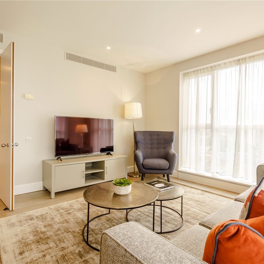 Circus Apartments, Canary Wharf - Photo 1