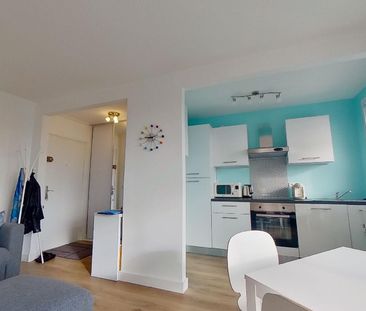 Location Appartement 2 pièces 42m² - Photo 4