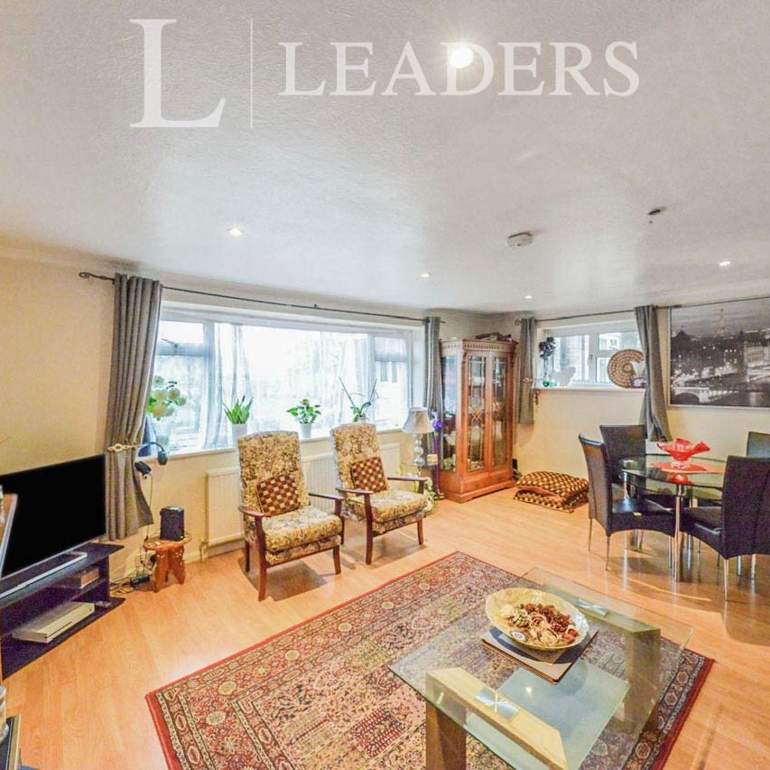 3 bedroom maisonette to rent The Ridgeway, St. Albans, AL4 - Photo 1