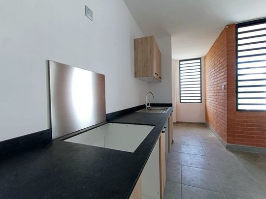Location appartement 2 pièces, 43.00m², Cayenne - Photo 1