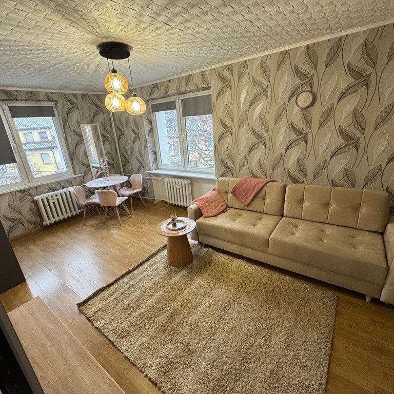 Kawalerka w Podjuchach na wynajem - Photo 1