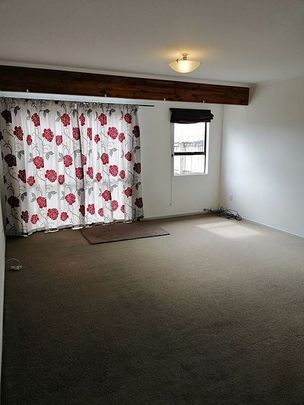 Rental available - Photo 1