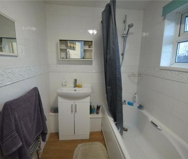 4 bedroom terraced house to rent - Photo 1