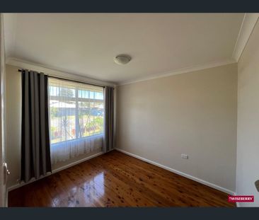 29 Cambridge Street, Umina Beach, NSW 2257 - Photo 4