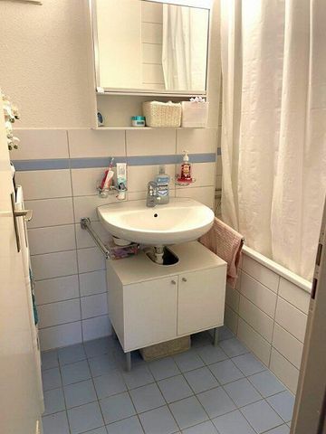 Schöne 4.5Zi-Wohnung mit Balkon zu vermieten - Foto 4