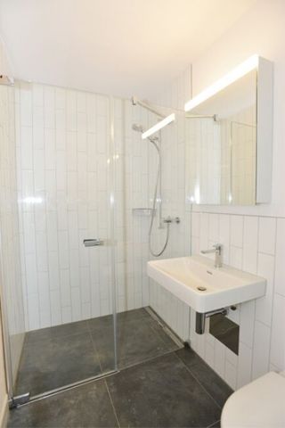 Family-built housing - Photo 4