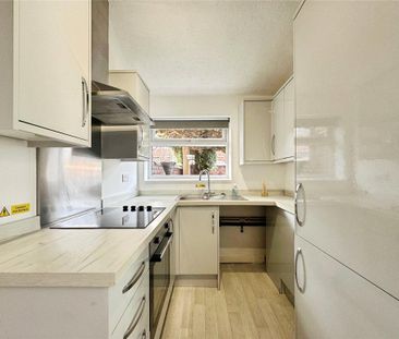 2 bedroom terraced house to rent - Photo 5