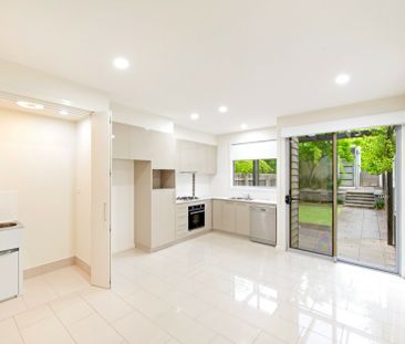 2 Bedroom Townhouse In Great Location - Photo 1