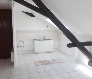 Location appartement rénové 4 pièces 69.66 m² à Cluses (74300) - Photo 1