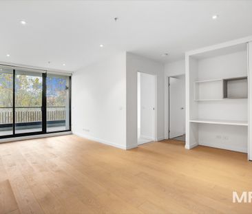 Location and amenity with modern style - Photo 1