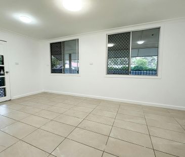 Gorgeous Three Bedroom Family Home! - Photo 1