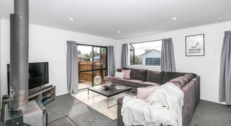 Freshly Renovated Family Home in the Heart of Nawton - Photo 3