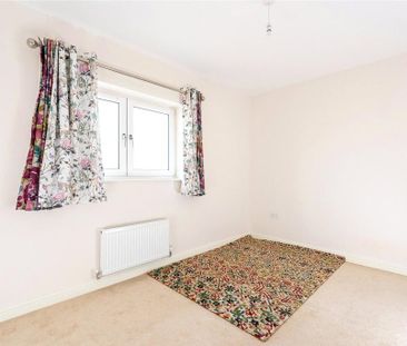 4 bedroom detached house to rent - Photo 4