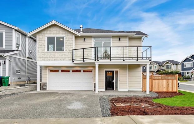 5781 Linyard Road - Lower - Photo 1