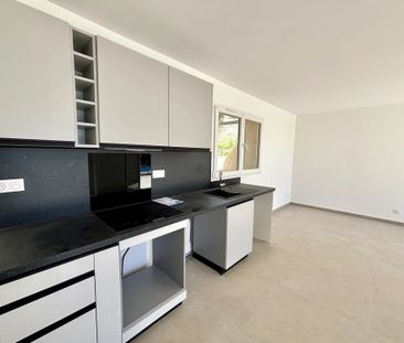 Location Appartement 2 pièces 52m² ST ANDRE DE LA ROCHE 06730 - Photo 3