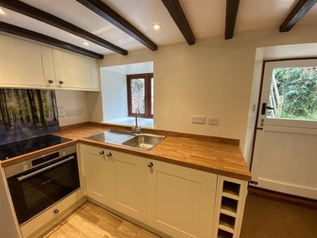 Wheddon Cross, Minehead - Photo 5