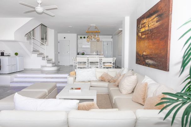 Nueva Atalaya, Estepona East, Estepona, Andalusia 29688 - Photo 1