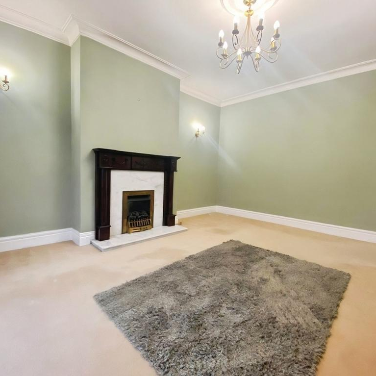 2 bedroom semi-detached bungalow to rent - Photo 1