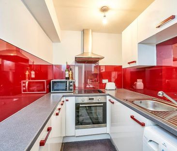 1 bedroom flat to rent - Photo 5