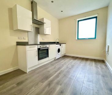 1 bedroom Flat To Let Total Size: 593 SQ FT - Photo 4