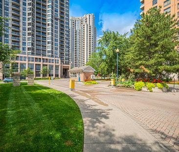 For Lease - 18 Sommerset Way Unit# 2007, Toronto, Ontario - Photo 2