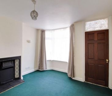 2 bedroom end of terrace house to rent - Photo 4