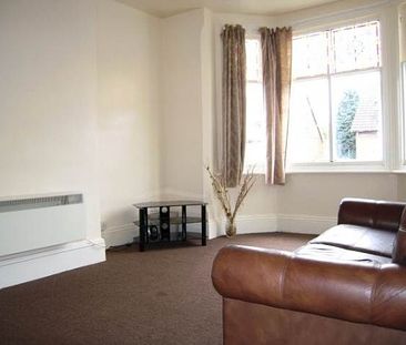 Single Bedroom Flat*Paget Road*£325pcm - Photo 1