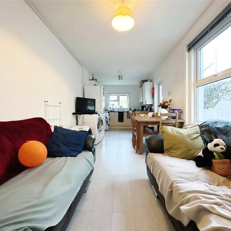5 bedroom terraced house to rent - Photo 1