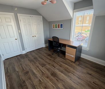 For Lease - 64 Park Road Unit# Upper, Oshawa, Ontario - Photo 4