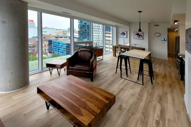 Condo for rent, Montréal (Ville-Marie) - Photo 1