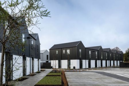 2/45 Dickens Street, Addington - Photo 4