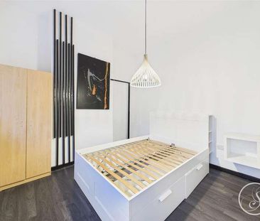 Armley Lodge Road, Leeds, LS12 - Photo 1