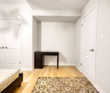 For Lease - 136 Milby Crescent, Bradford West Gwillimbury, Ontario - Photo 1