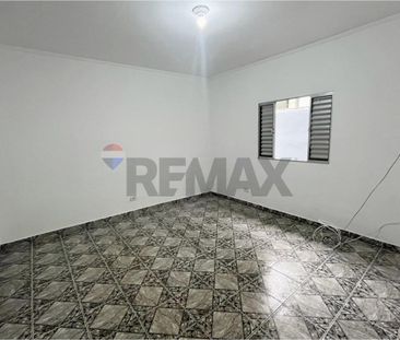 Casa 2 Dormitórios para Locação – Quintal, Garagem e Depósito | Par... - Photo 4