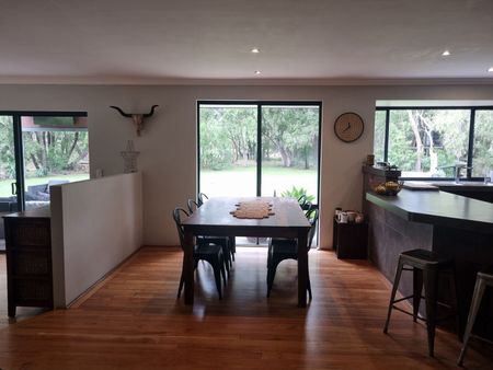 COASTAL LIFESTYLE MINUTES FROM GRACETOWN - Photo 3