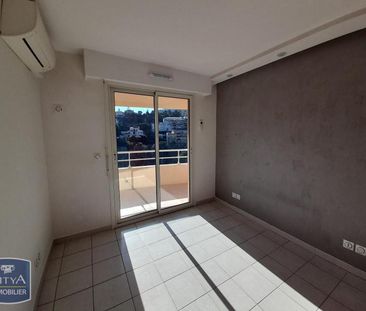 Location Appartement 2 pièces 45m² NICE 06200 - Photo 4