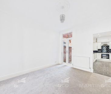 3 bedroom terraced house to rent - Photo 5