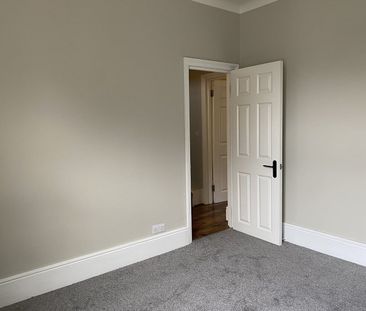 2 Bed Flat, Leslie Road, E11 - Photo 3