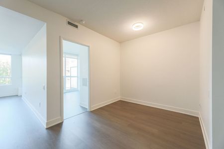 For Lease - 7608 Yonge Street Unit# 408, Vaughan, Ontario - Photo 3