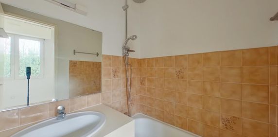 Location Appartement 1 pièce 23m² POITIERS 86000 - Photo 2