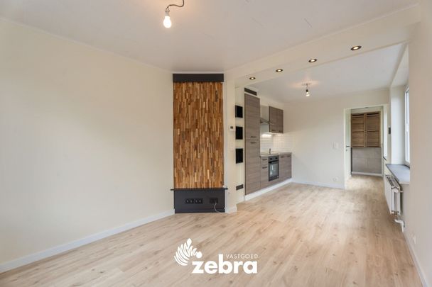 Gerenoveerd duplexappartement in het hartje van Tielt! - Photo 1