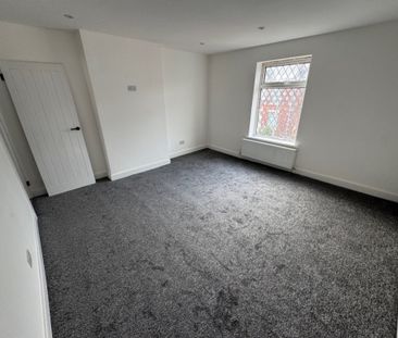 2 Bedroom Terraced House - Photo 6