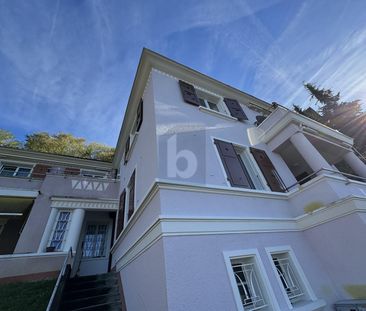 EN ATTIQUE AVEC VUE PANORAMIQUE ET BALCON - Photo 2