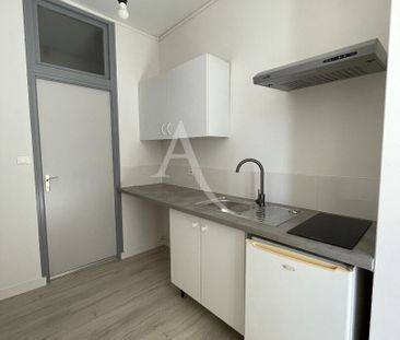 Location Appartement 1 pièce 22m² FONTENAY LE COMTE 85200 - Photo 4