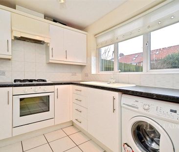 2 bedroom terraced house to rent - Photo 4