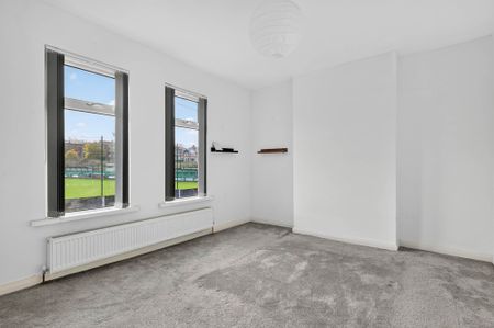 29 Dundela Crescent, BELFAST, BT4 3BN - Photo 4