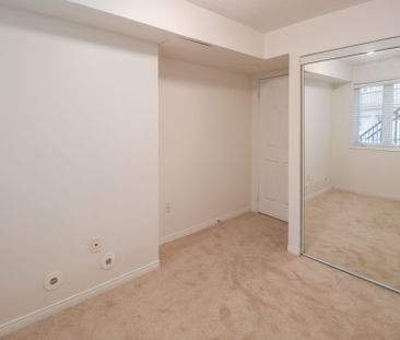 For Lease - 4975 Southampton Drive Unit# 195, Mississauga, Ontario - Photo 5