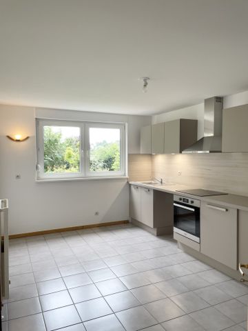 Location Appartement 4 pièces 114m² NIEDERHAUSBERGEN 67207 - Photo 3