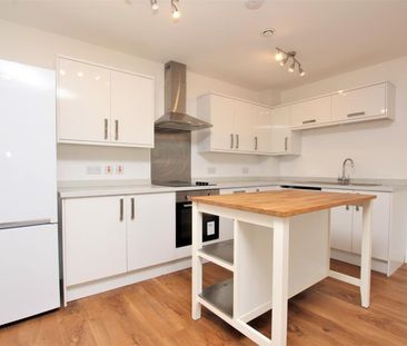 2 bedroom flat to rent - Photo 3